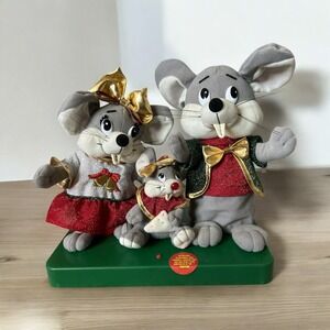 Vintage Caroling Mice Mouse Family Animated Sing & Sway Christmas Motion